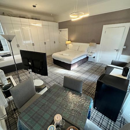 Luxury Family Room With Private Bathroom In The Heart Of Edinburgh Dış mekan fotoğraf