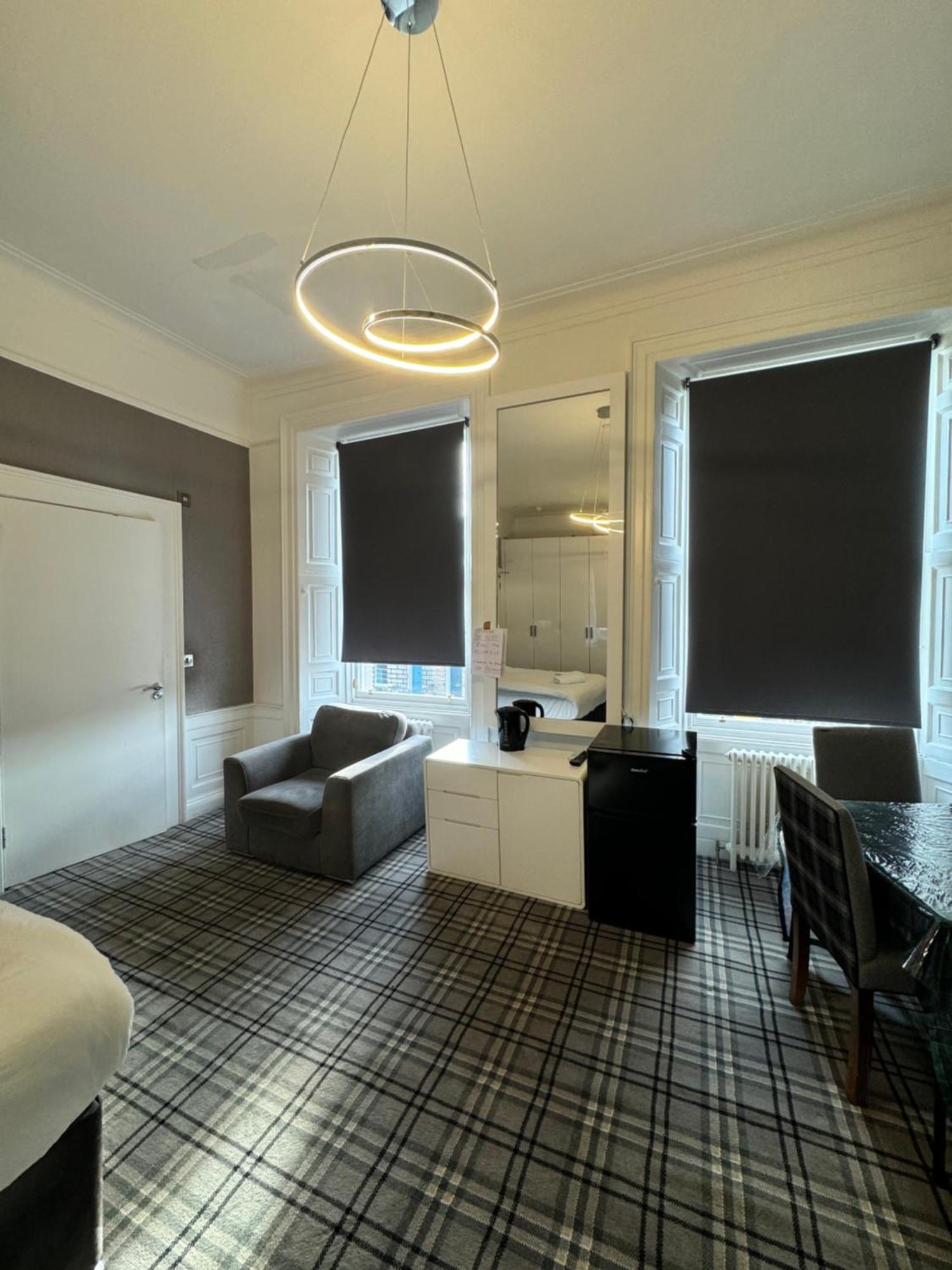 Luxury Family Room With Private Bathroom In The Heart Of Edinburgh Dış mekan fotoğraf