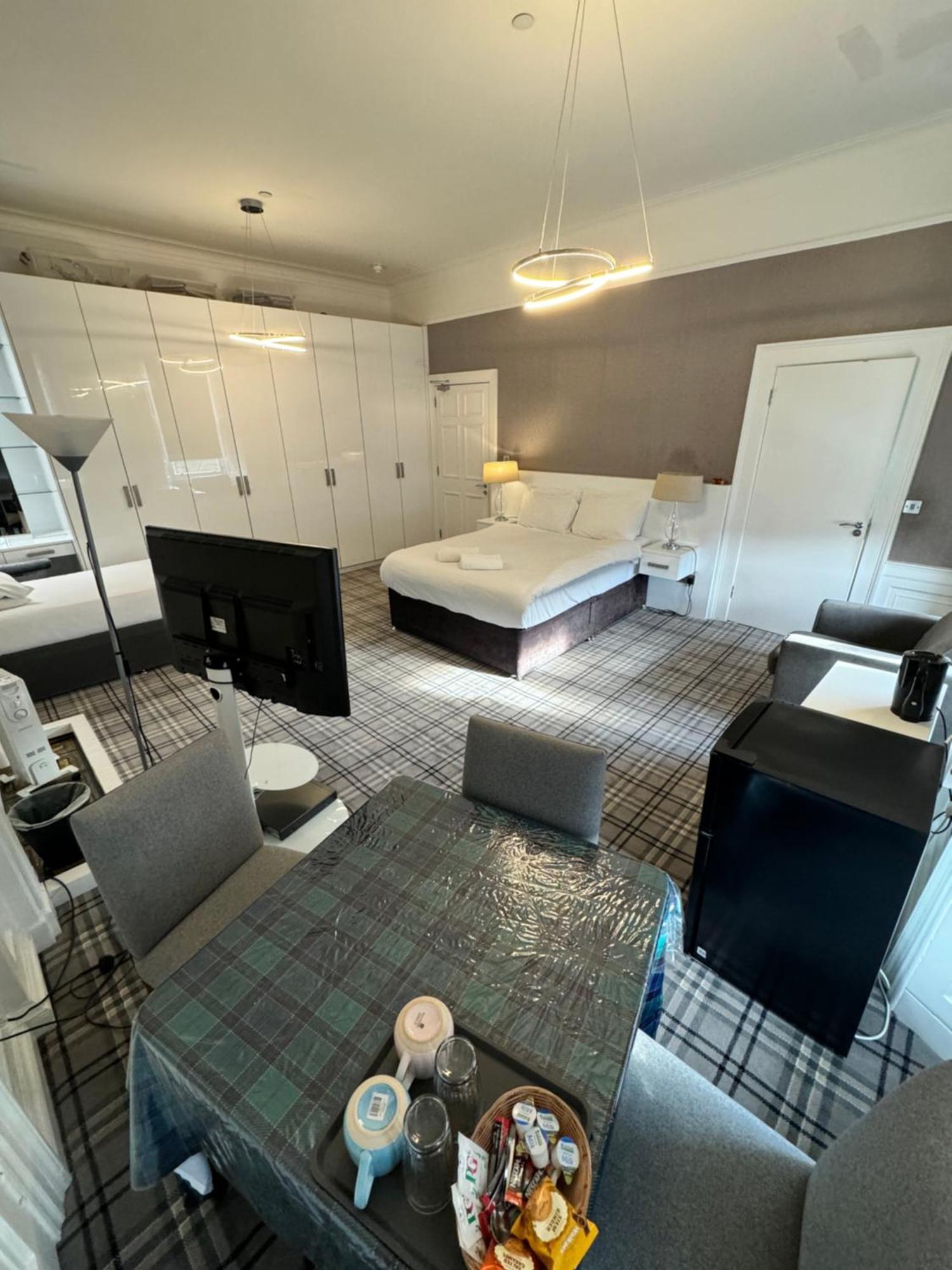 Luxury Family Room With Private Bathroom In The Heart Of Edinburgh Dış mekan fotoğraf